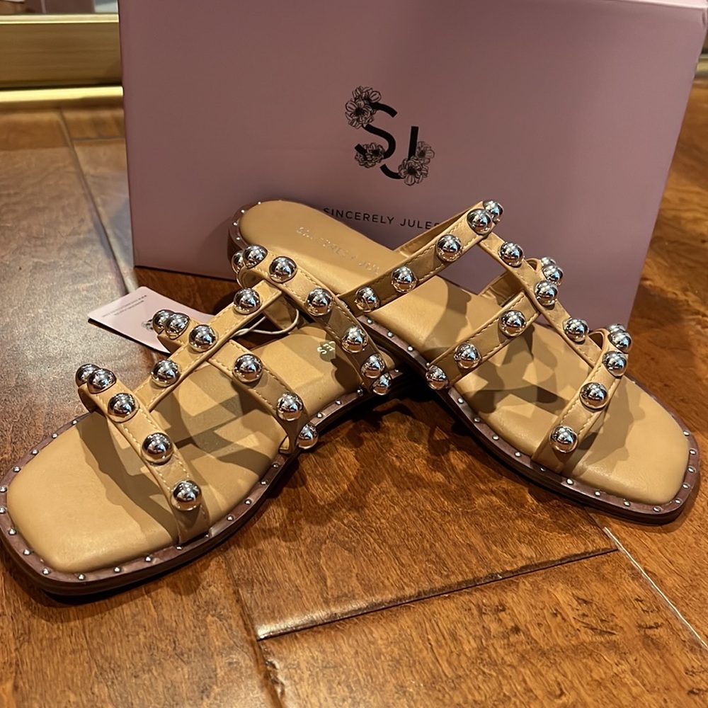 Sincerely Jules Ventura Tan Studded Gladiator Sandals Silver Ball Tan Slides 7.5 - Picture 8 of 17